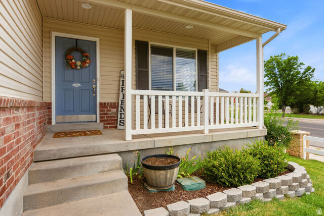 Property Photo:  8534 S Maul Oak Dr  UT 84081 