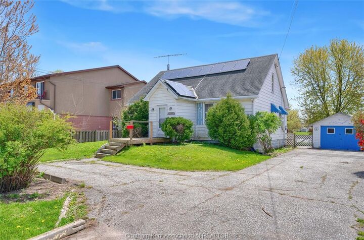 Property Photo: 204 Margaret Avenue ON N8A 2A1