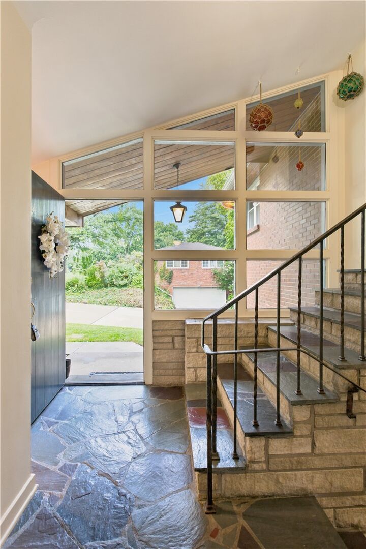 Property Photo:  9 Highland Dr  PA 15202 
