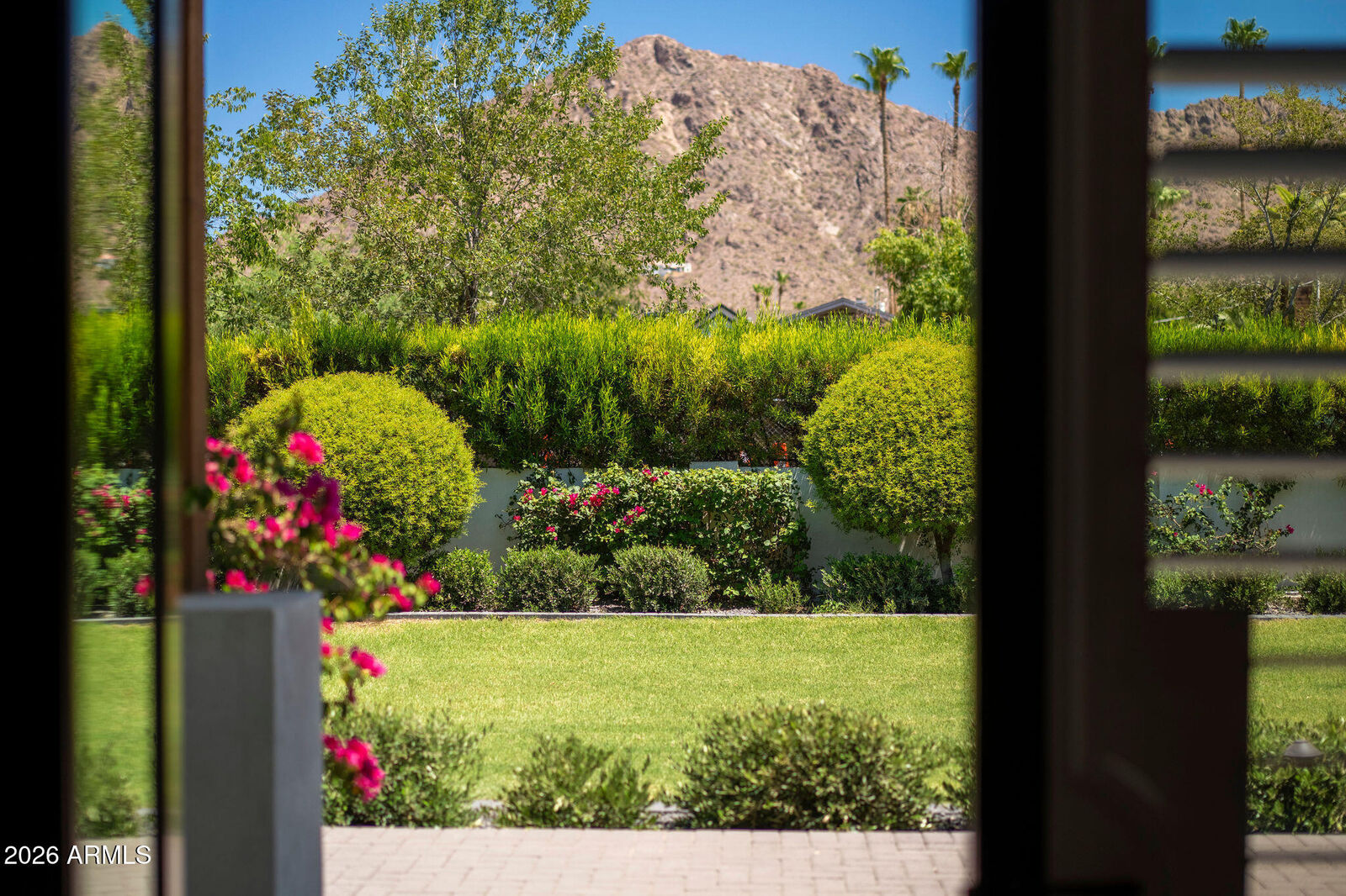 Property Photo: 5605 E Lafayette Boulevard AZ 85018