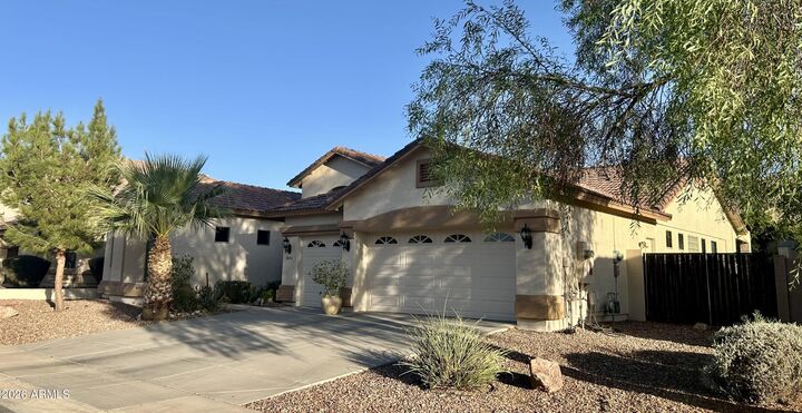 Property Photo:  2621 W Piedmont Road  AZ 85041 