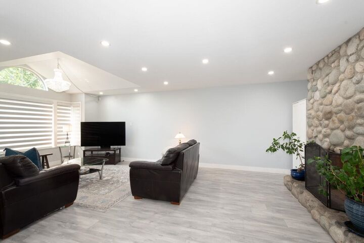 Property Photo:  5358 Westminster Avenue  BC V4K 2J2 