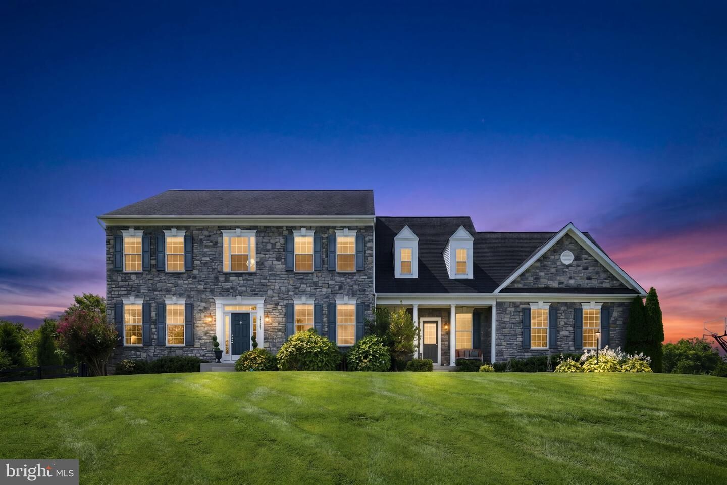 Property Photo: 15169 Coronet Place VA 20197