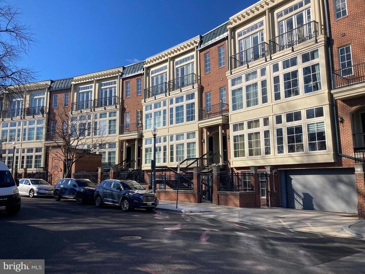 Property Photo: 2200 17th Street NW G-63 DC 20009