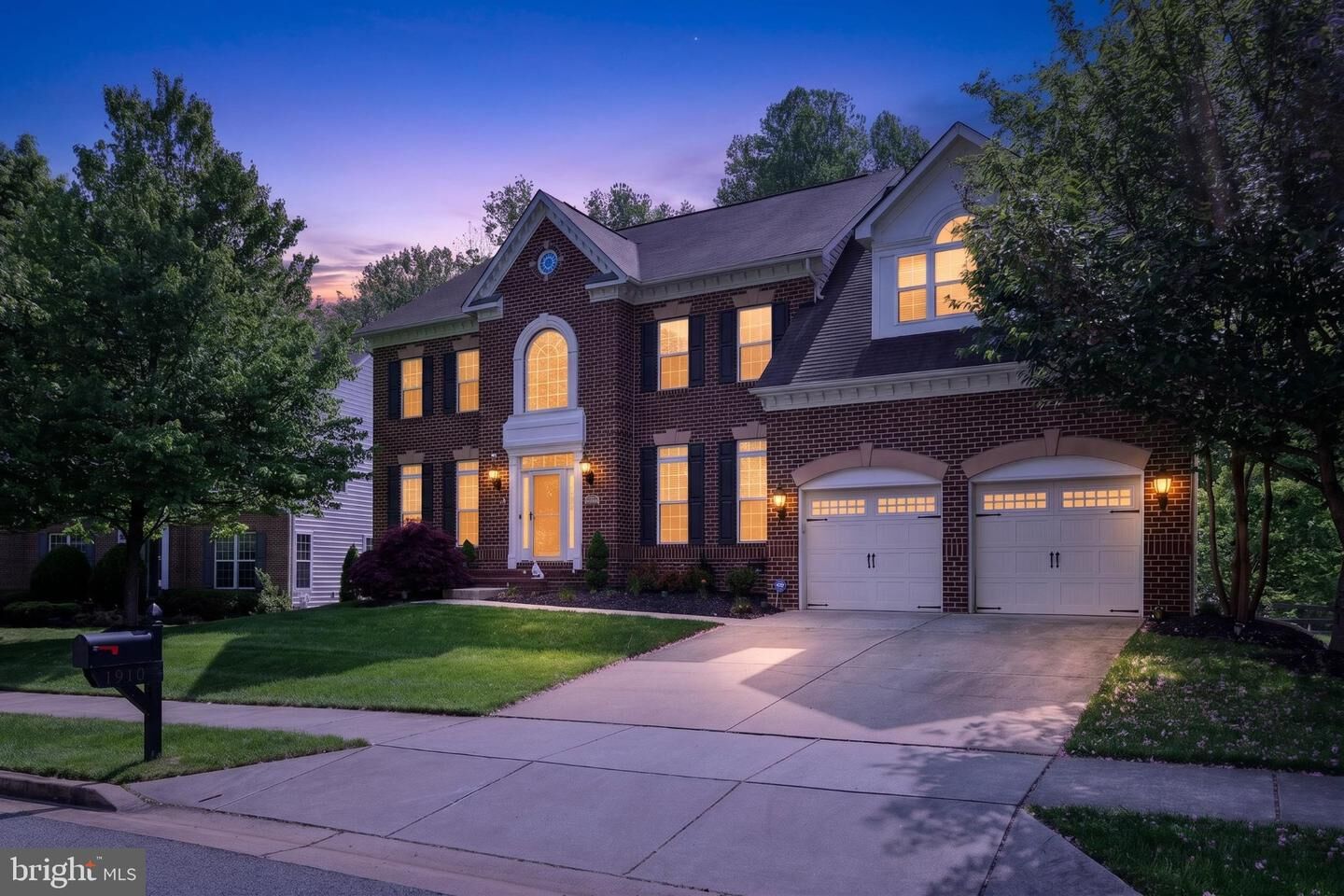 Property Photo:  1910 Lake Forest Drive  MD 20774 