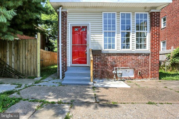 Property Photo: 2708 Lexington Street PA 17110