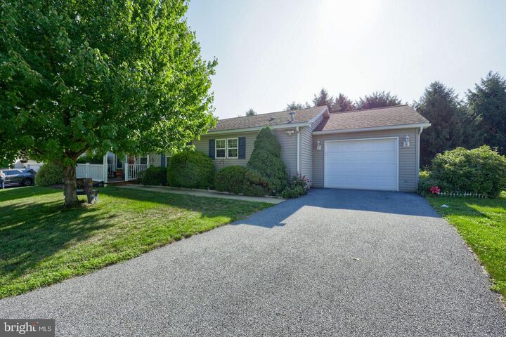 Property Photo: 110 Homestead Drive PA 17578