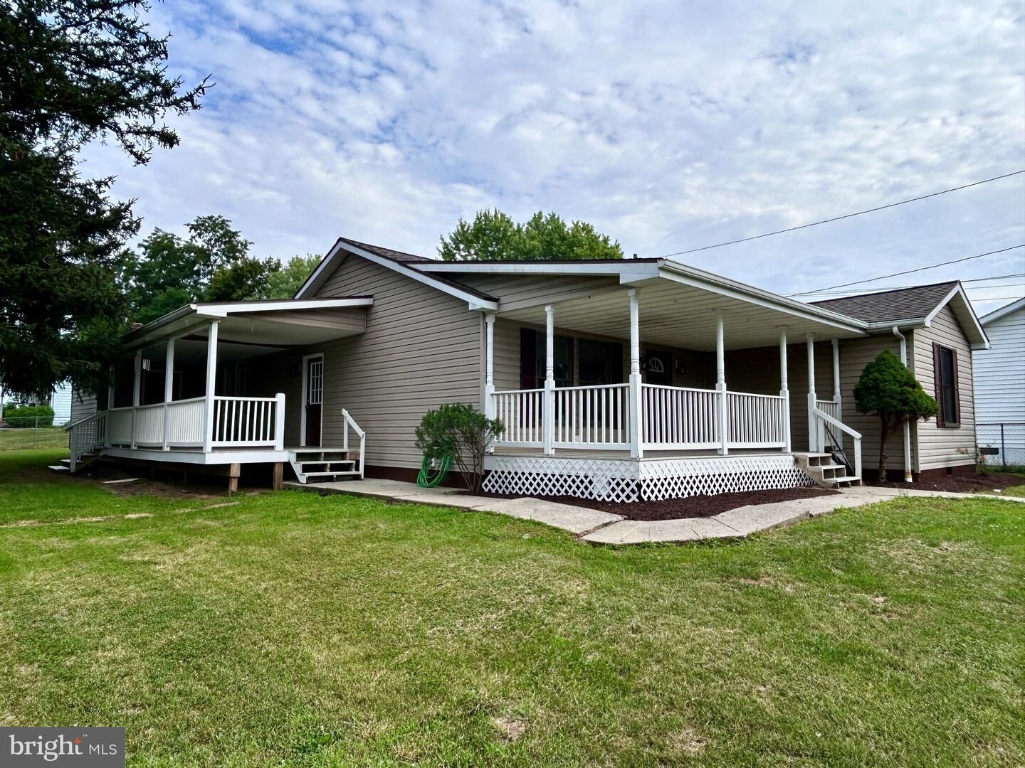 Property Photo: 505 N Western Avenue WV 25404