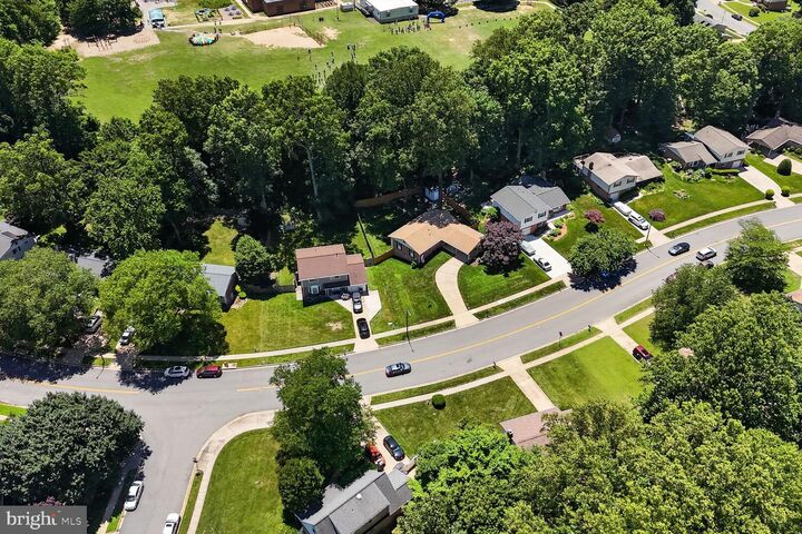 Property Photo: 5010 Gainsborough Drive VA 22032