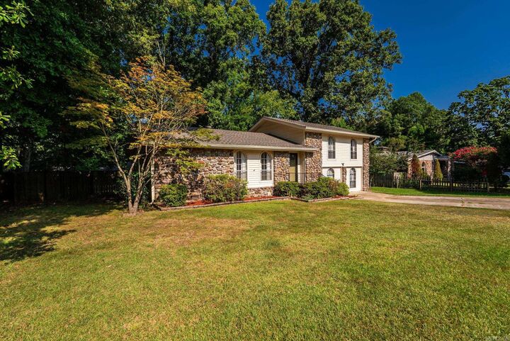 Property Photo: 1212 N Jeff Davis Street AR 72116