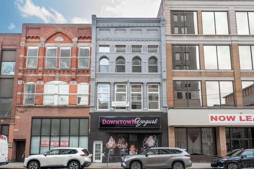 Property Photo:  215 Franklin Street - Unit 202  PA 15901 