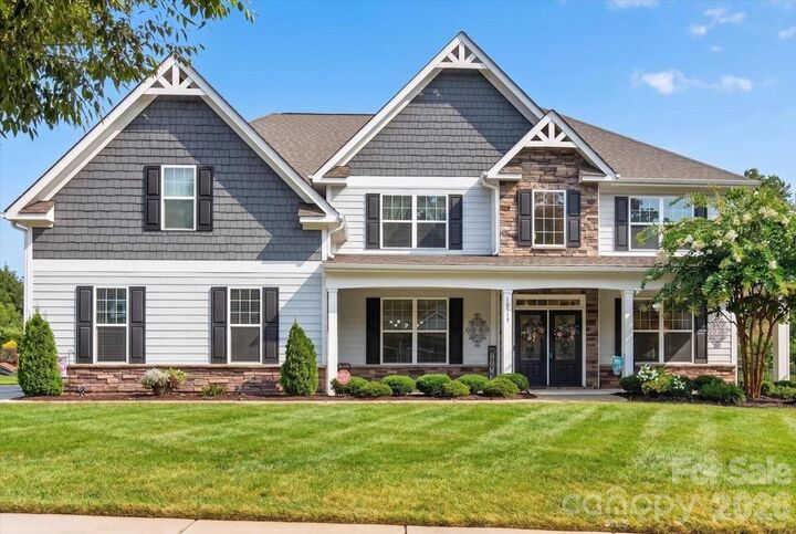 Property Photo: 10515 Sweethaven Lane NC 28075