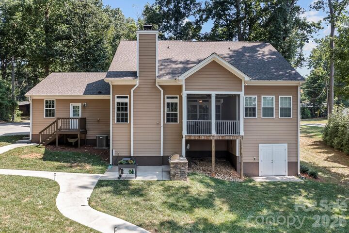 Property Photo:  348 Catalina Drive  NC 28117 