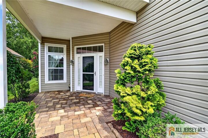 Property Photo:  15 Monarch Road  NJ 08831 