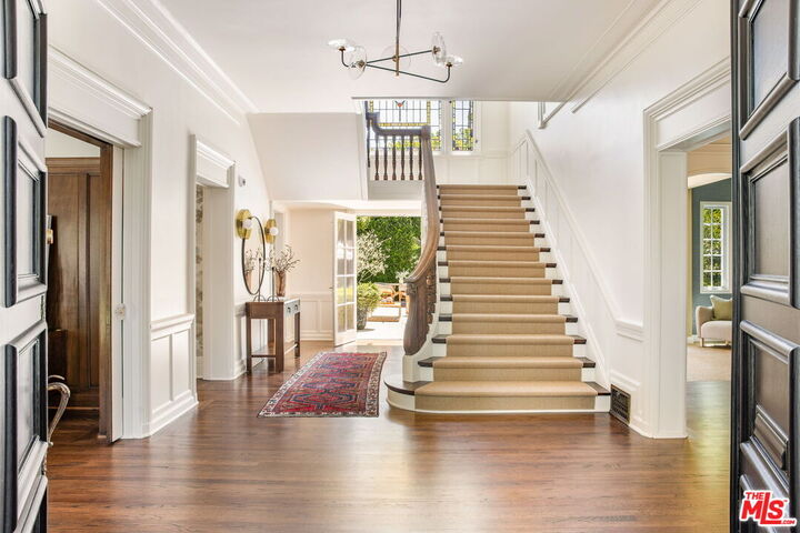 Property Photo:  612 Lorraine Blvd  CA 90005 