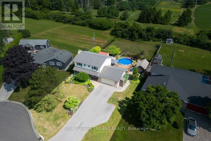 Property Photo: 10201 Lynhurst Park Drive ON N5P 2E5
