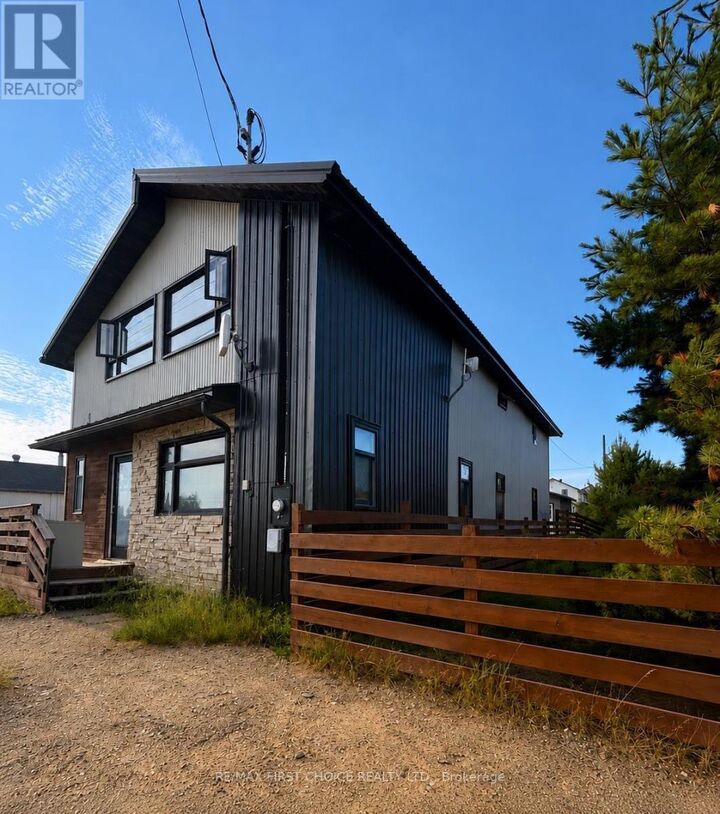 Property Photo:  108 First NE Avenue  ON P0T 1M0 