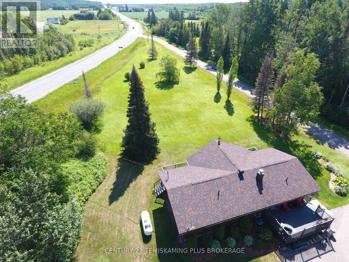 Property Photo:  805519 Hooper Road  ON P0J 1P0 