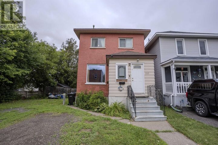 Property Photo:  237 Finlayson St  ON P7C 2K8 