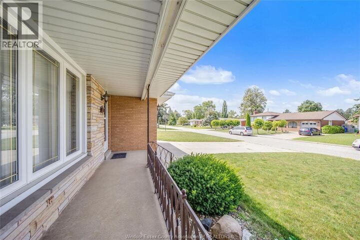 Property Photo: 2506 Longfellow Avenue ON N9E 2K9