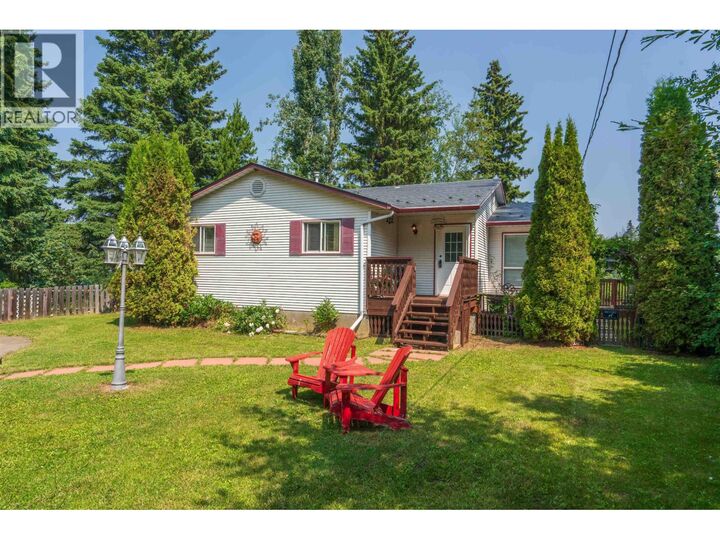 11330 Lakeside Drive — photo 1