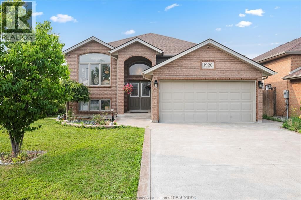 Property Photo: 1920 Manitoba Street ON N9B 3H8