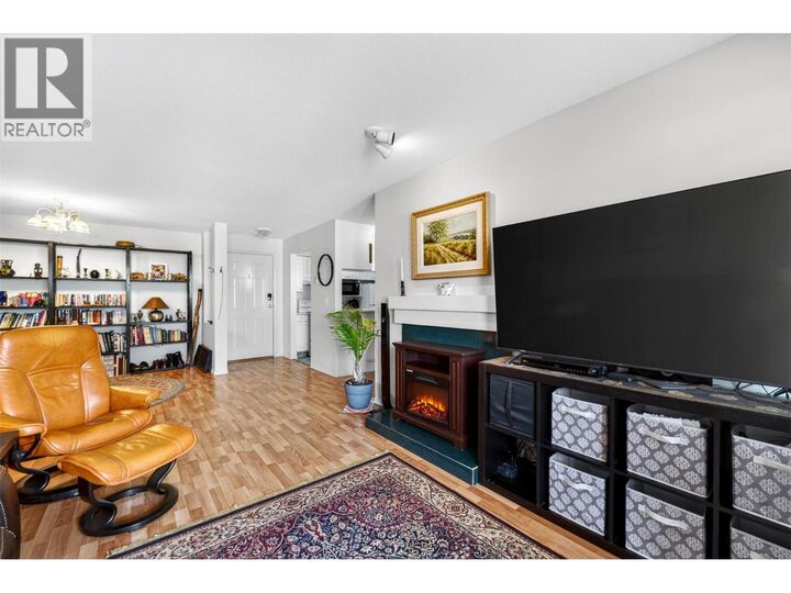 Property Photo:  650 3 Street Southwest 310  BC V1E 1P6 