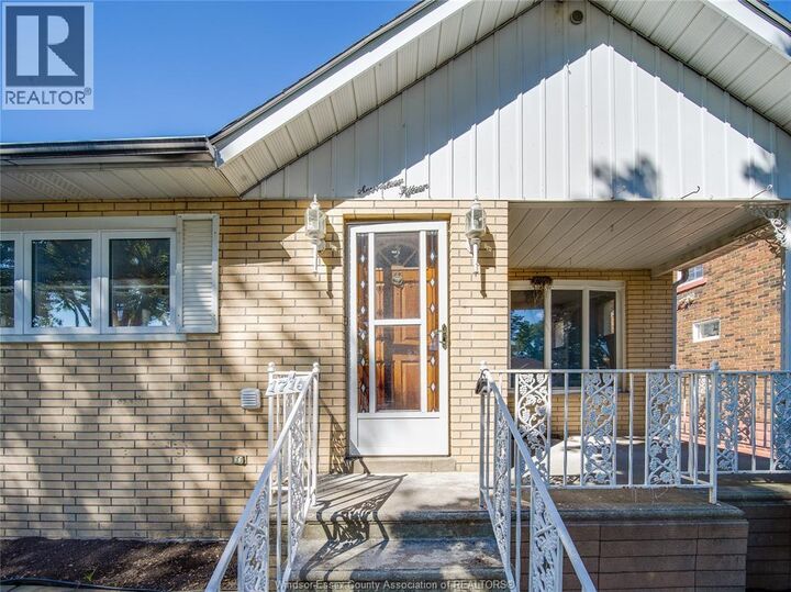 Property Photo:  1715 Alexis Lower  ON N8Y 4P6 