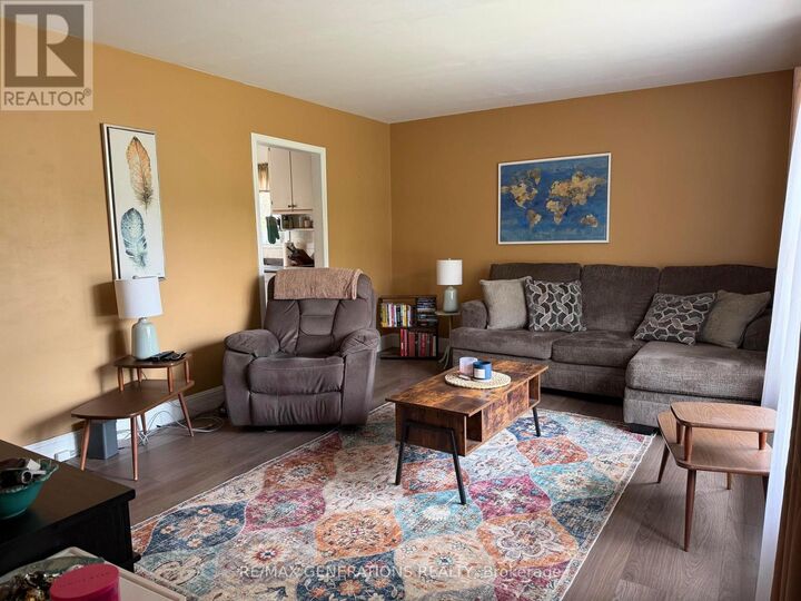 Property Photo:  15 Princess Avenue  ON P0T 2W0 