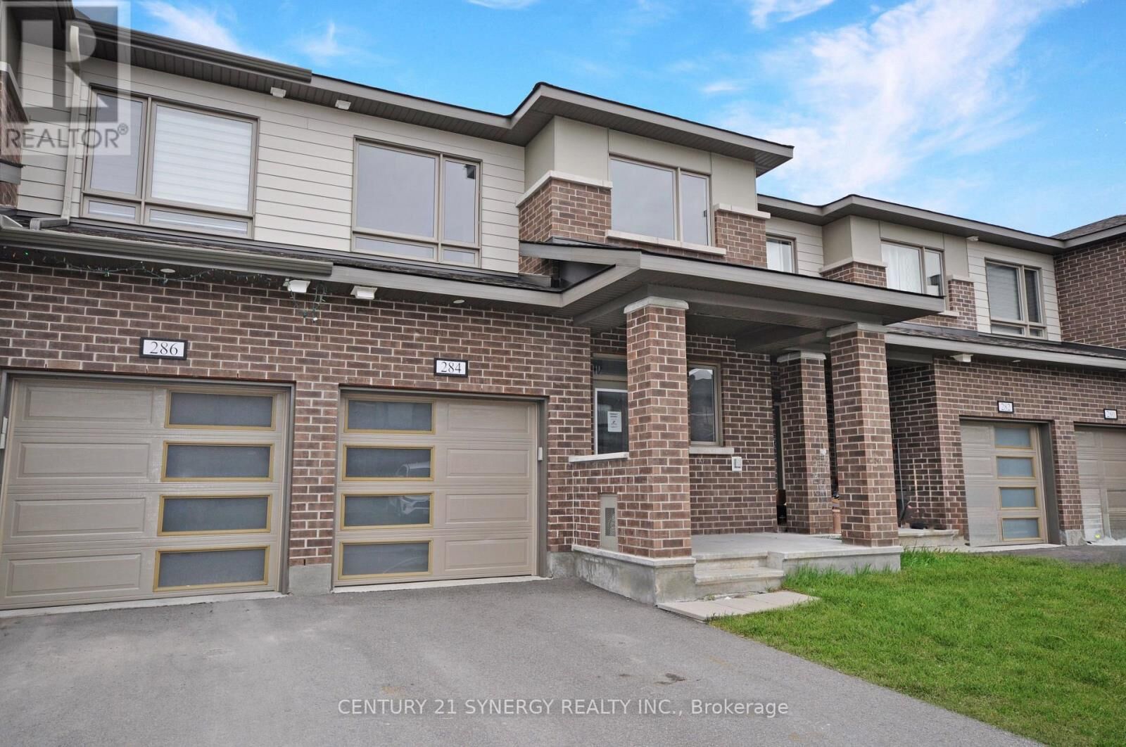 Property Photo: 284 Ormiston Crescent ON K2J 7E4