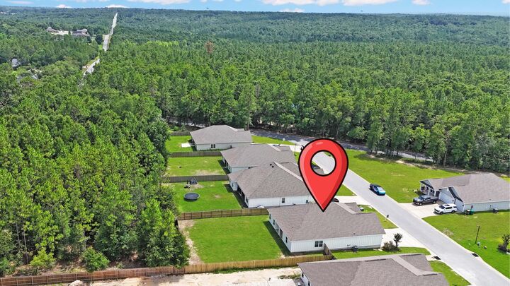 Property Photo:  2456 Dakota Way  FL 32536 