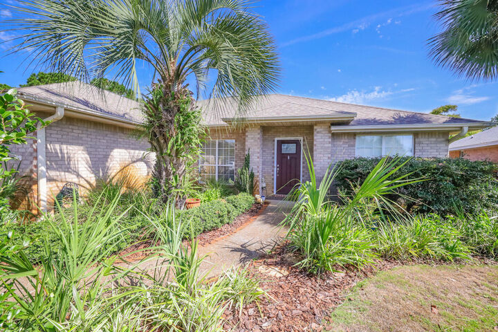 Property Photo: 4041 Broken Arrow Court FL 32541