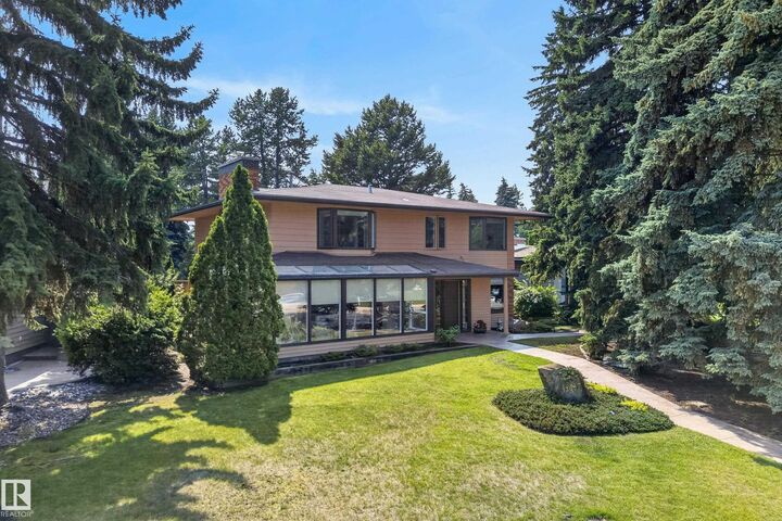 Property Photo:  13803 91 Avenue NW  AB T5R 4X8 