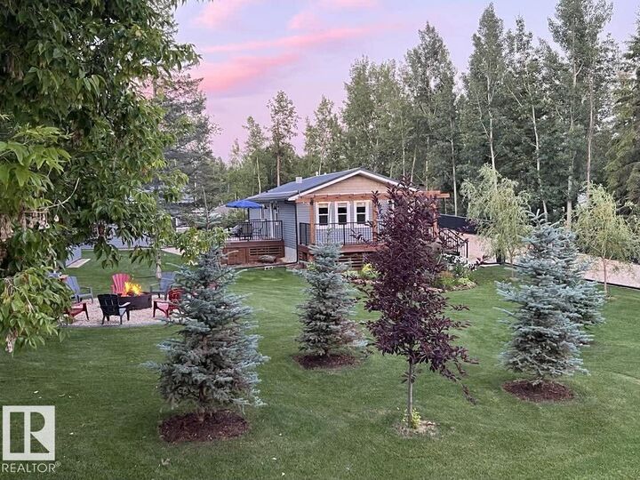 Property Photo: 55107 Rge Road 33 701 AB T0E 0A0