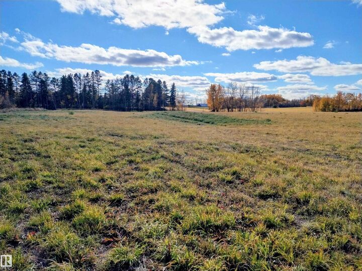 Property Photo:  16A Pioneer Road  AB T7Y 1A3 