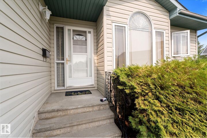 Property Photo:  16 Simonette Crescent  AB T9G 1Y5 