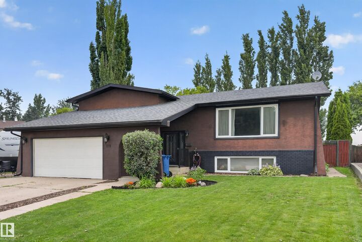 Property Photo:  131 Pine Drive  AB T9A 2V9 