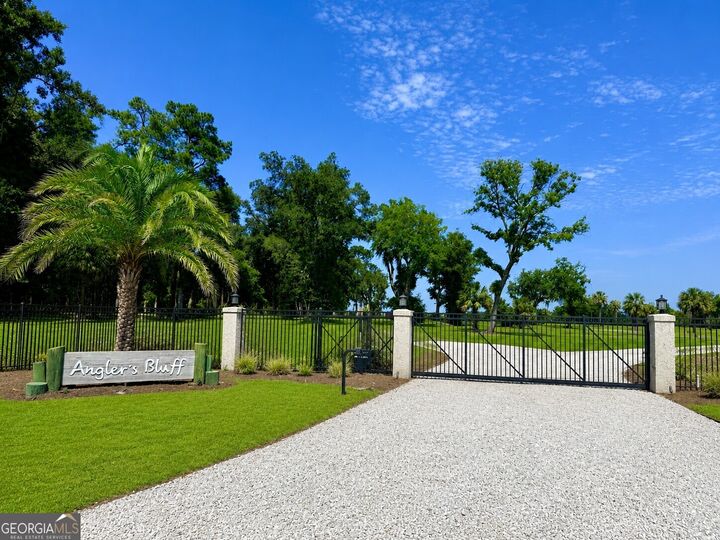 Property Photo:  121 Anglers Way  GA 31523 