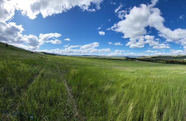 Property Photo:  65 Gold Coin Road  MT 59837 