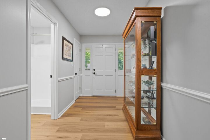 Property Photo:  108 Cardinal Circle  SC 29365 