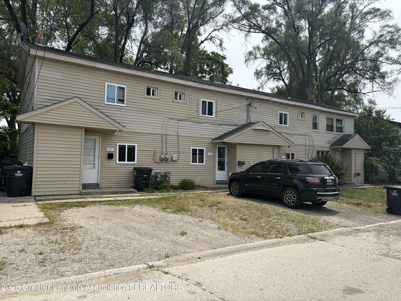 Property Photo: 2103 Elbridge Court MI 48186