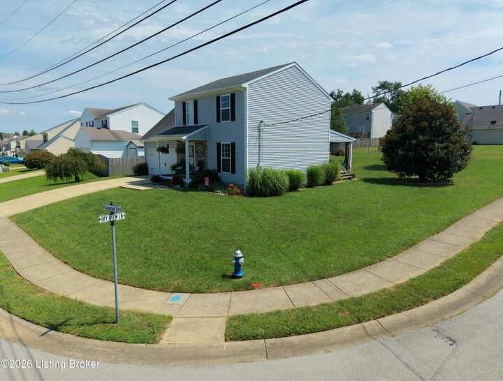 Property Photo: 200 Greenleaf Dr KY 42701