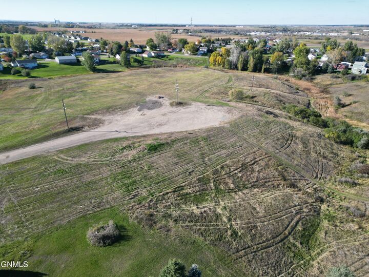 Property Photo: 1211 11th Avenue SW ND 58401