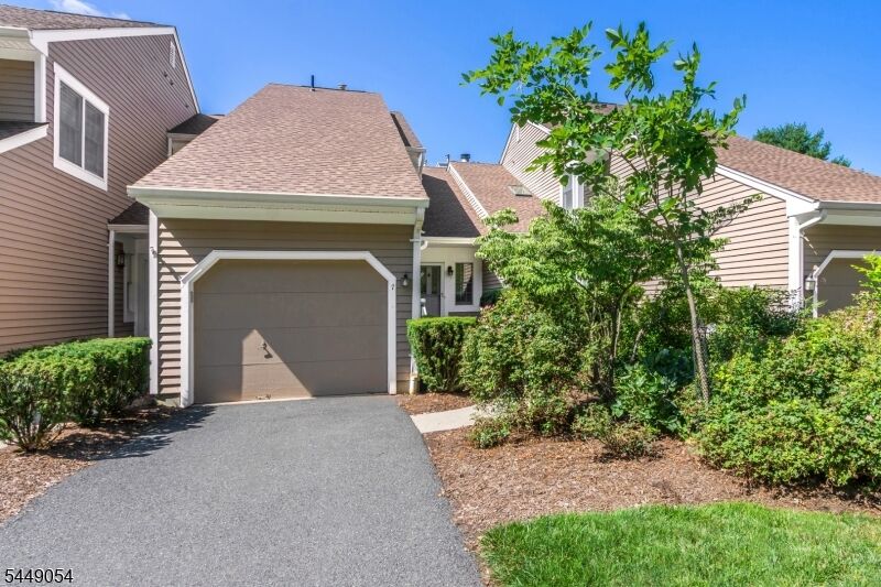 Property Photo: 7 Dorset Ln NJ 07921