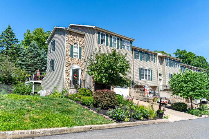 Property Photo: 42 Brians Place PA 18705