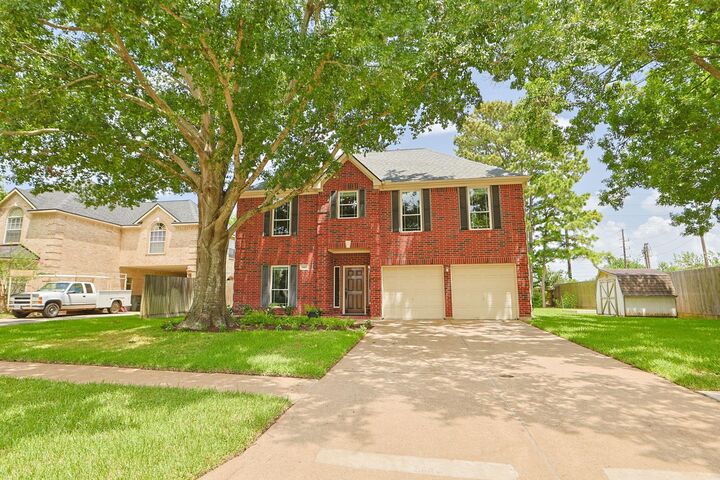 Property Photo: 611 Governors Place Drive TX 77450