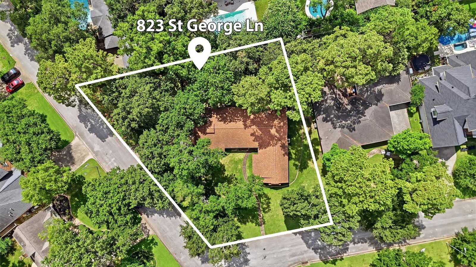 Property Photo:  823 Saint George Lane  TX 77079 