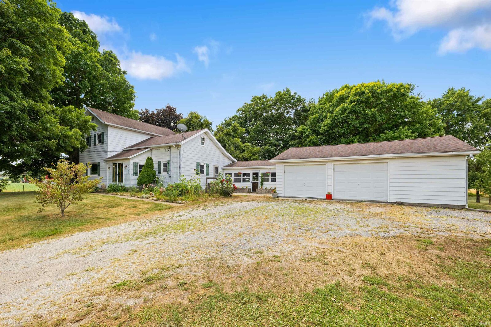Property Photo: 4352 County Road 41 IN 46706