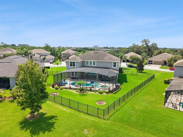 Property Photo:  13852 Jomatt Loop  FL 34787 