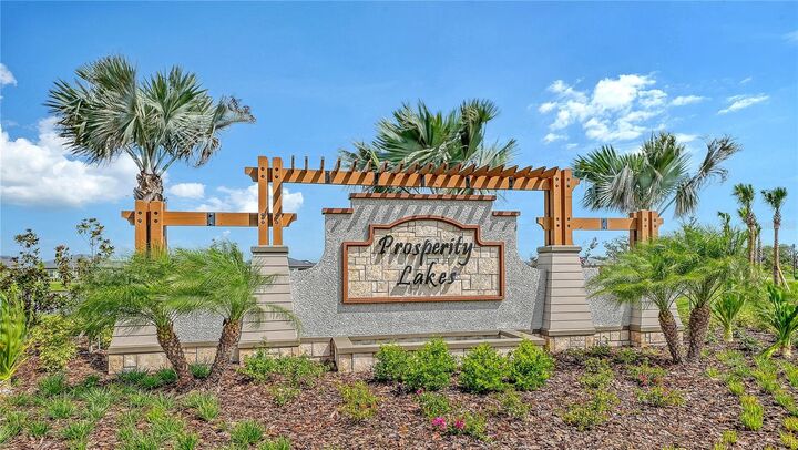 Property Photo: 11829 Lilac Pearl Lane FL 34219